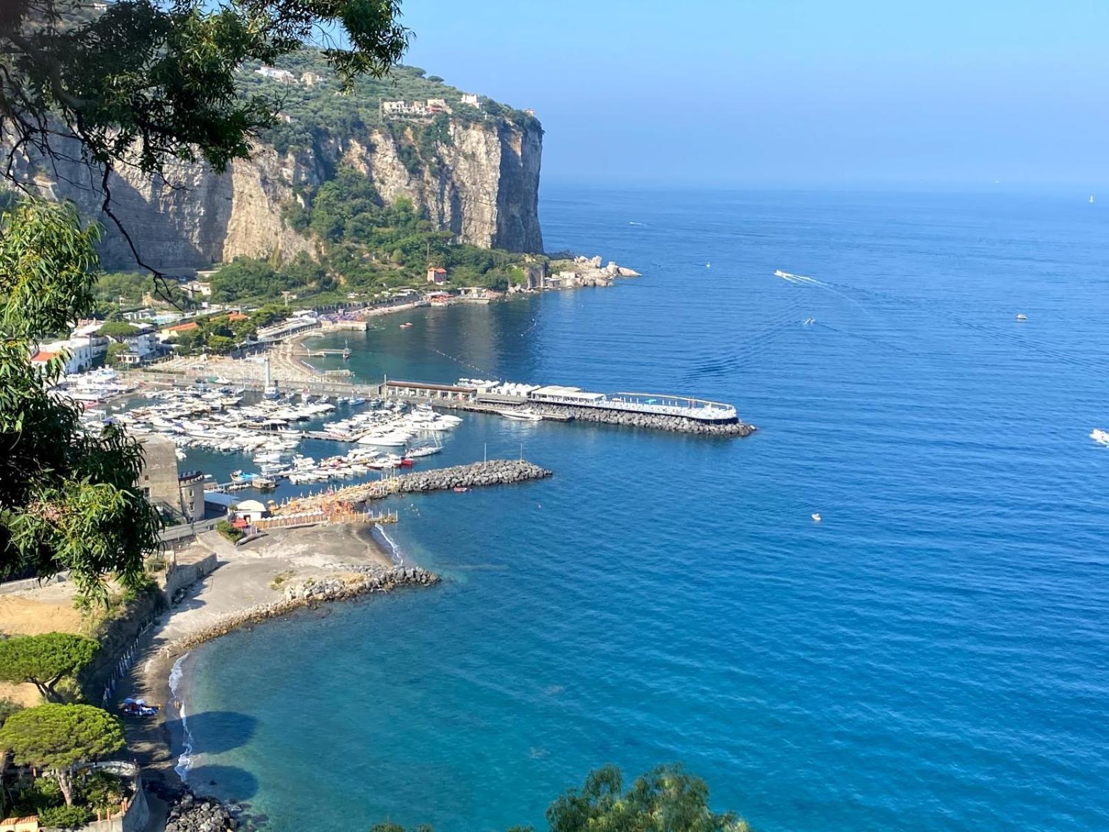 Apartamento Casa Relax Nel Centro Storico Con Posto Auto Vico Equense Exterior foto